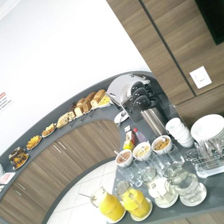 Hotel Mariluz Telemaco Borba Bagian luar foto