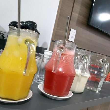 Hotel Mariluz Telemaco Borba Bagian luar foto
