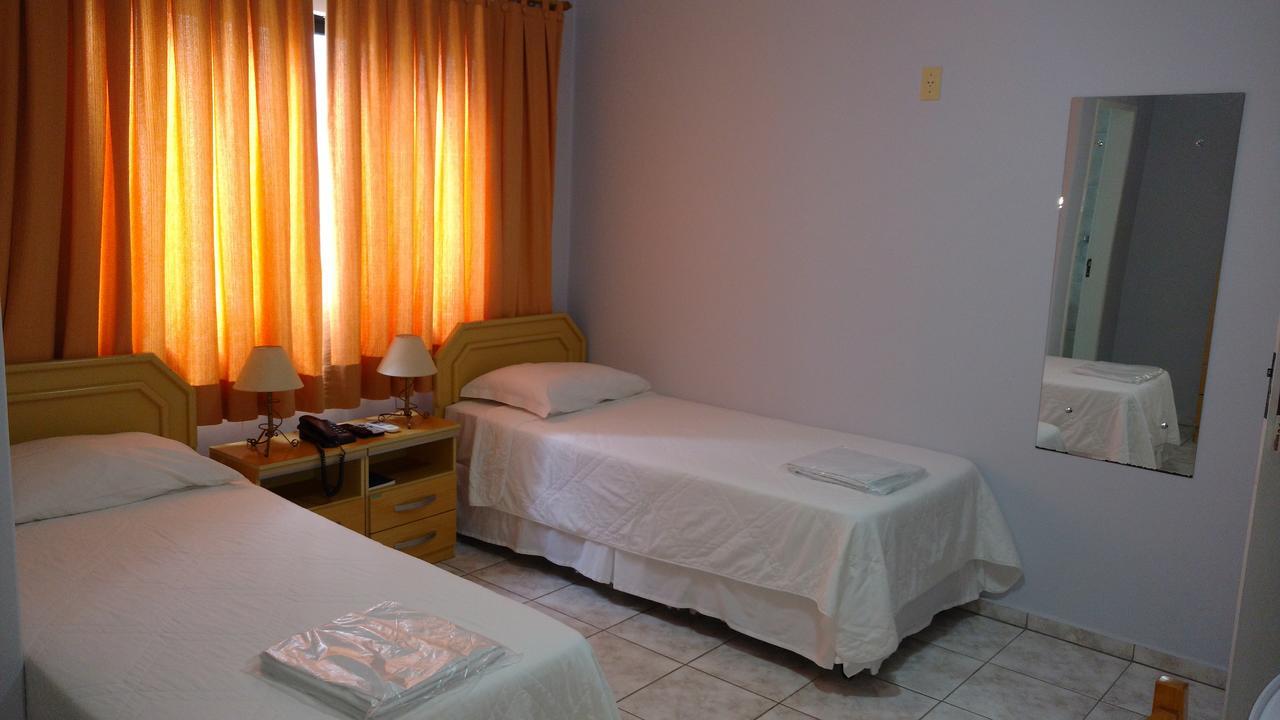 Hotel Mariluz Telemaco Borba Bagian luar foto