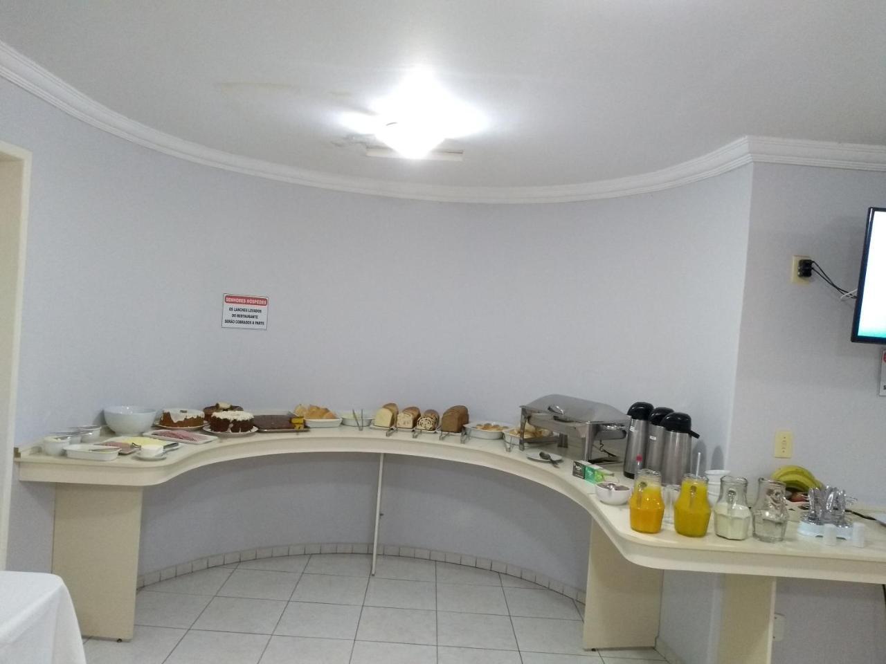 Hotel Mariluz Telemaco Borba Bagian luar foto