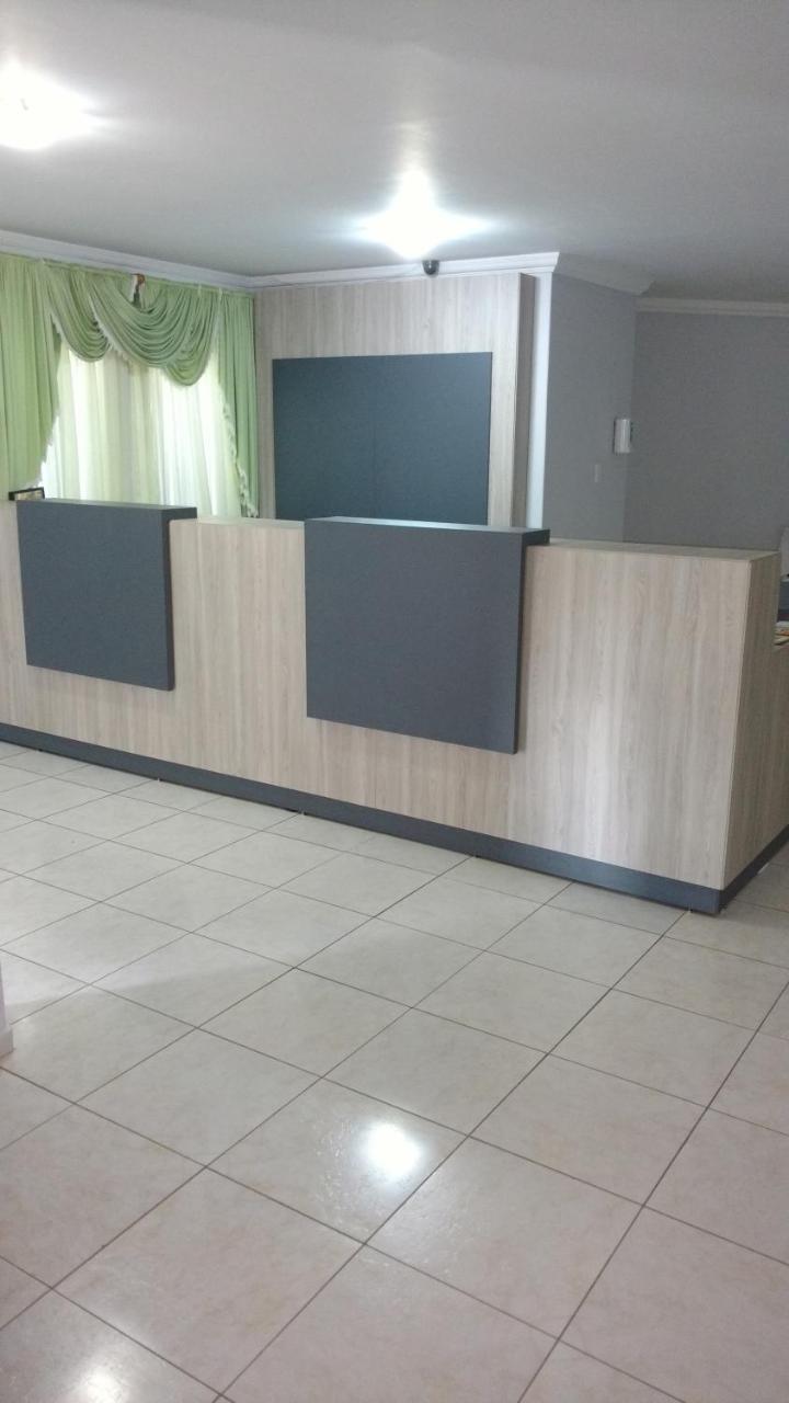 Hotel Mariluz Telemaco Borba Bagian luar foto