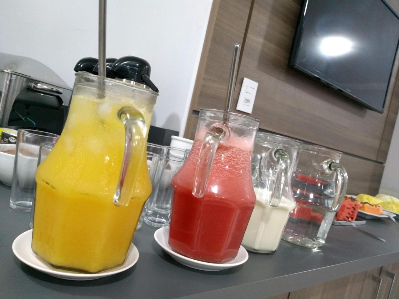 Hotel Mariluz Telemaco Borba Bagian luar foto